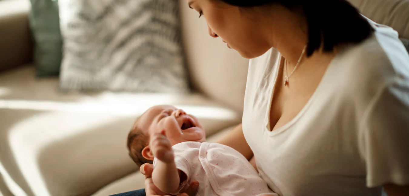 Seven-ways-to-calm-a-crying-newborn